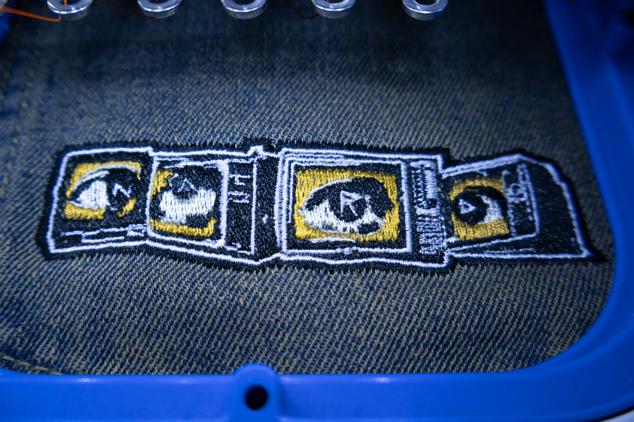 Men's Static Vision Vintage Wash Wide Leg Jeans - Image 2